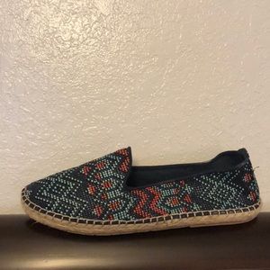Nice unused pair of flats